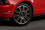 Ford Mustang GT 2010 года